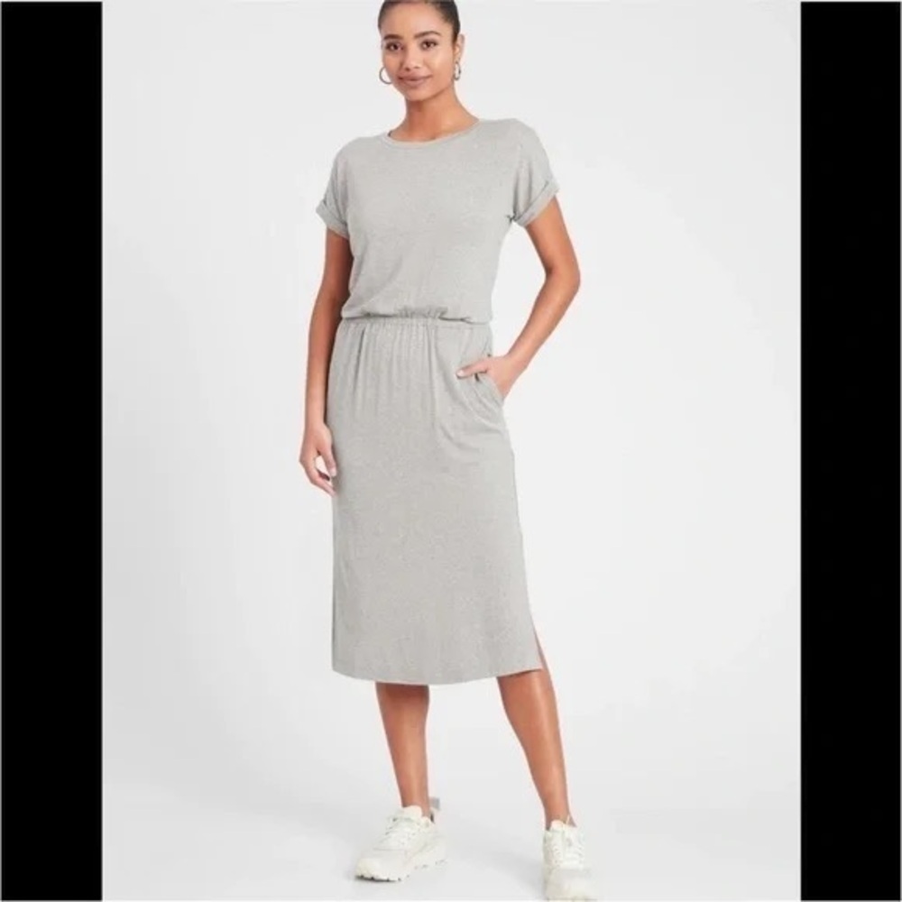 Banana republic midi tshirt dress medium